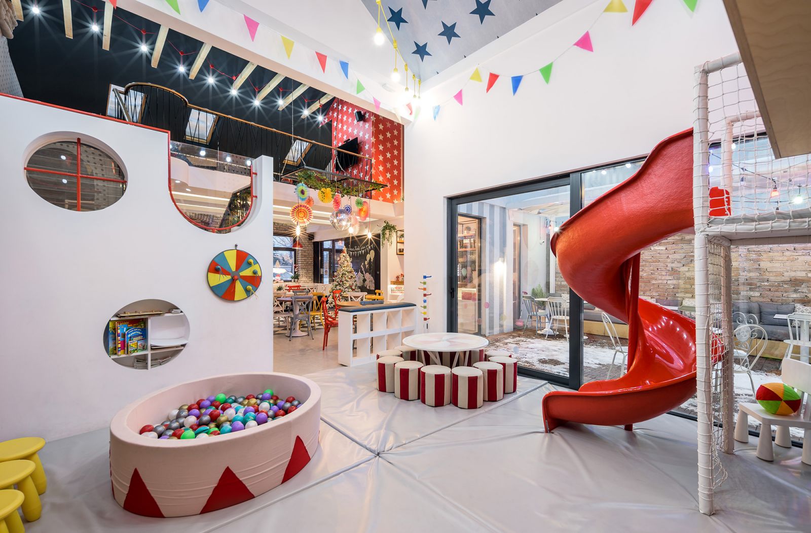 Čarolija za decu i odrasle Fantastična igraonica za decu inspirisana